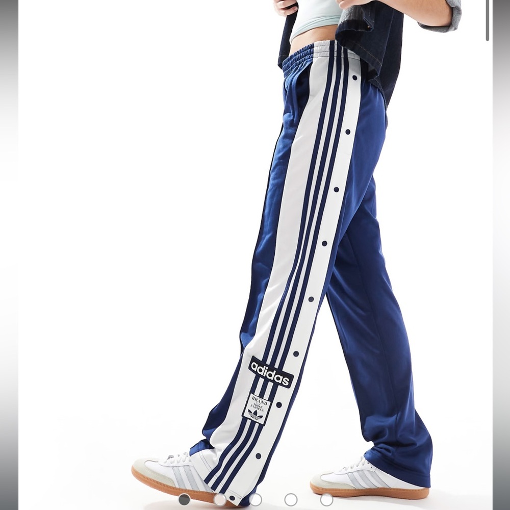 NWT women’s adidas Adibreak pant in dark blue/white